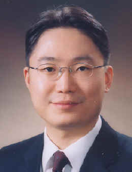 Hon. Jin Woong  Lee  picture